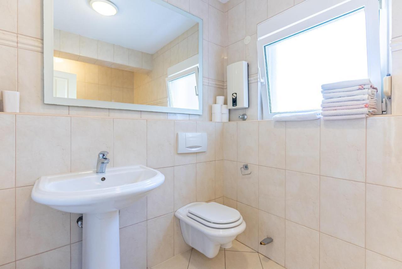 Apartment Luno Kaštela エクステリア 写真