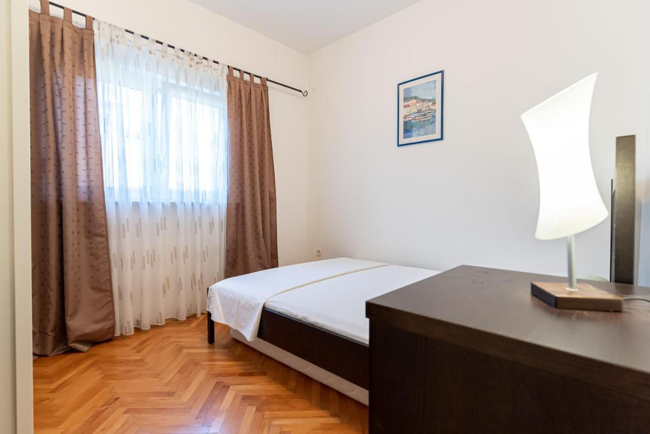 Apartment Luno Kaštela エクステリア 写真