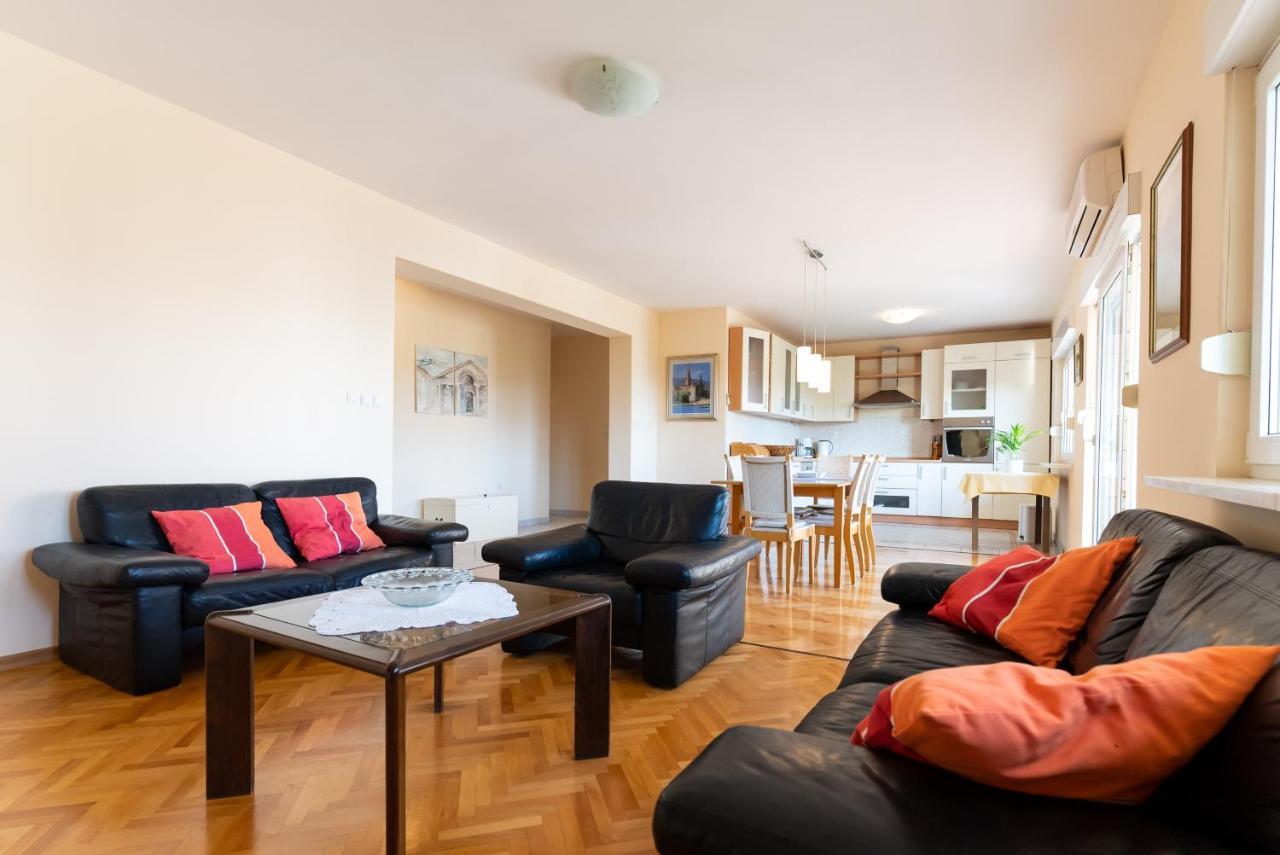 Apartment Luno Kaštela エクステリア 写真