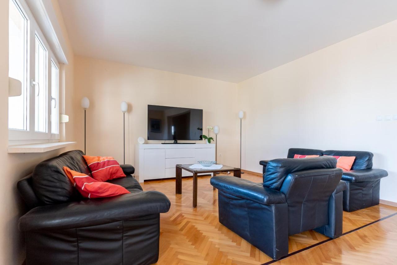 Apartment Luno Kaštela エクステリア 写真