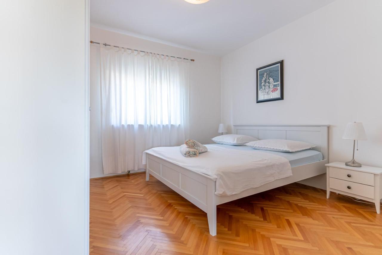 Apartment Luno Kaštela エクステリア 写真