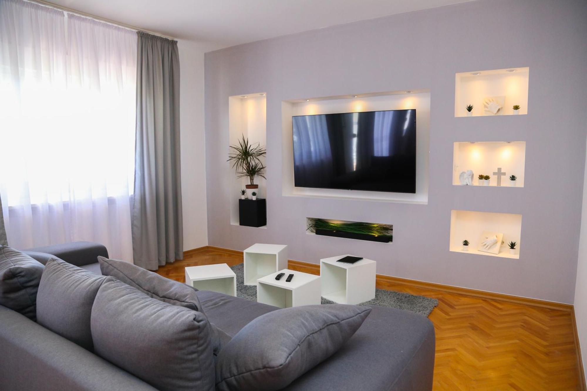 Apartment Luno Kaštela エクステリア 写真