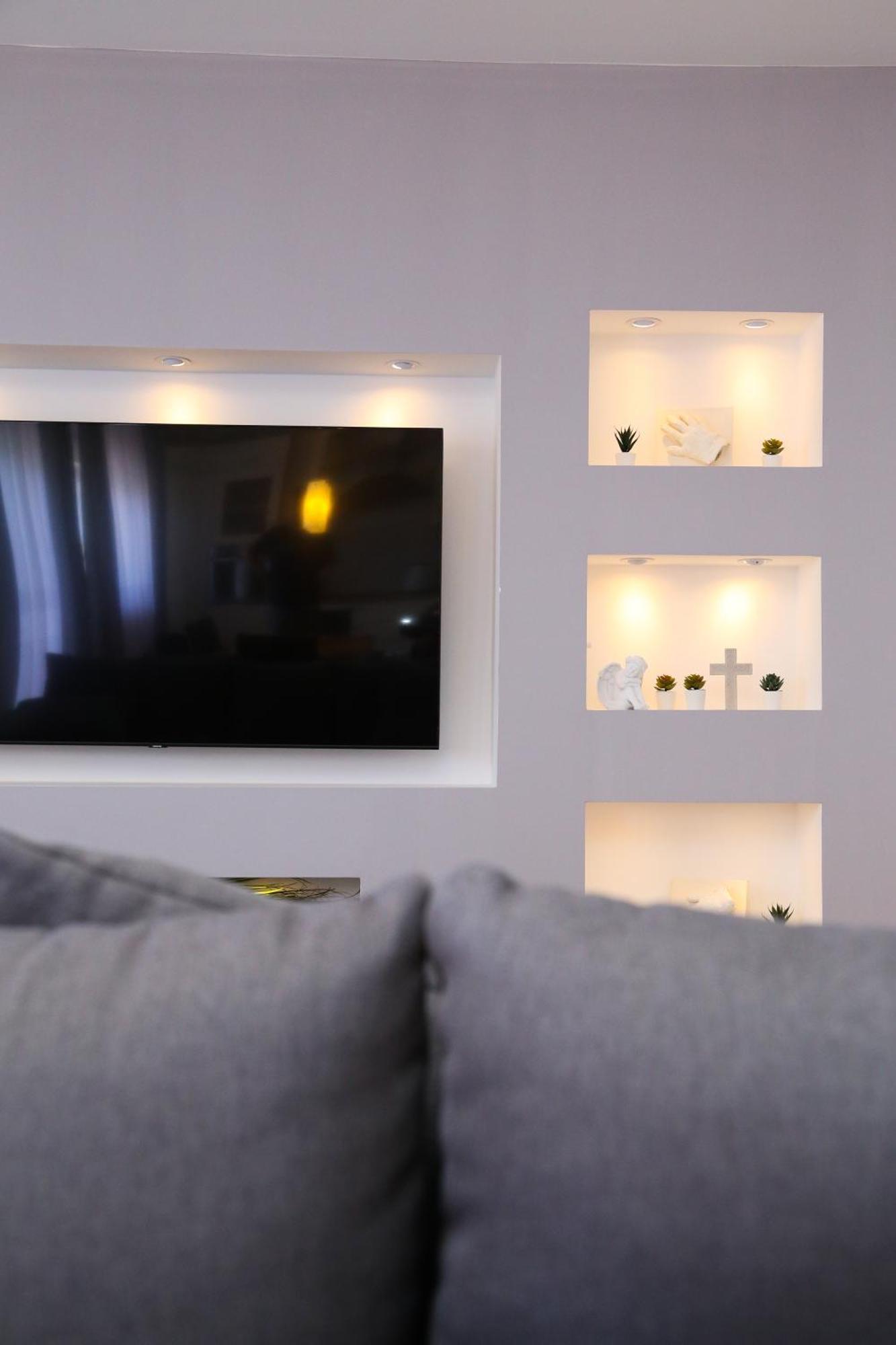 Apartment Luno Kaštela エクステリア 写真