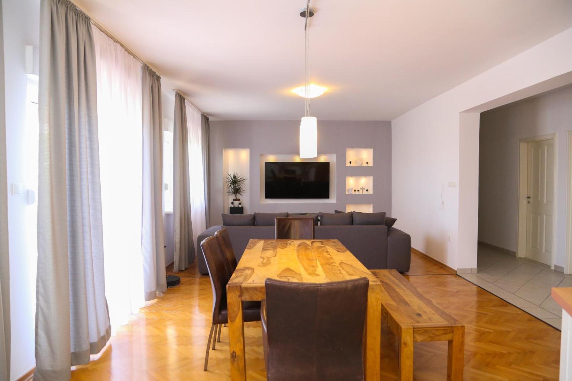 Apartment Luno Kaštela エクステリア 写真