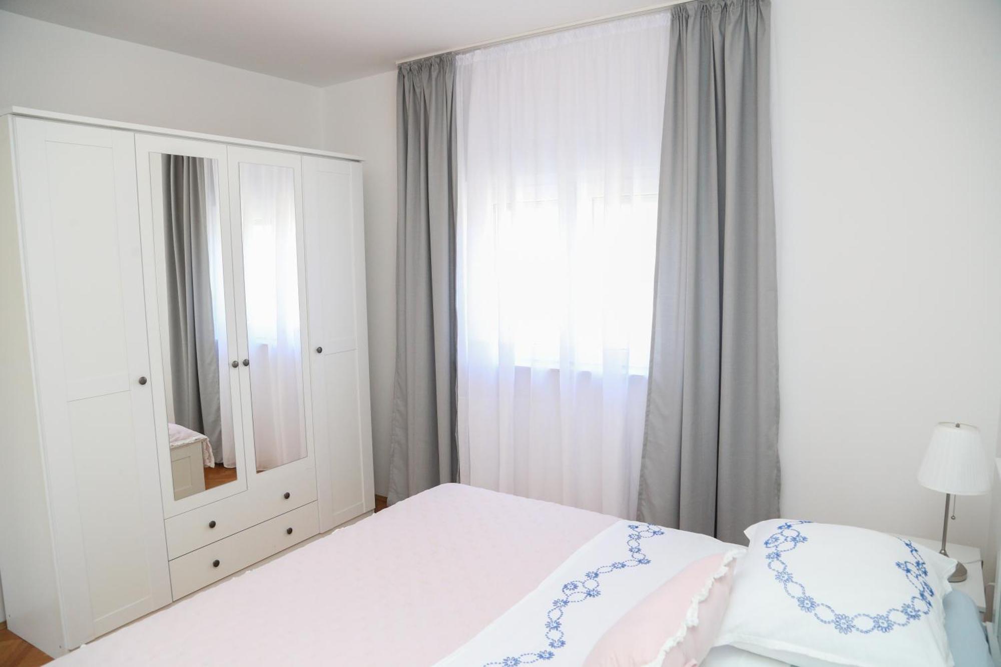 Apartment Luno Kaštela エクステリア 写真